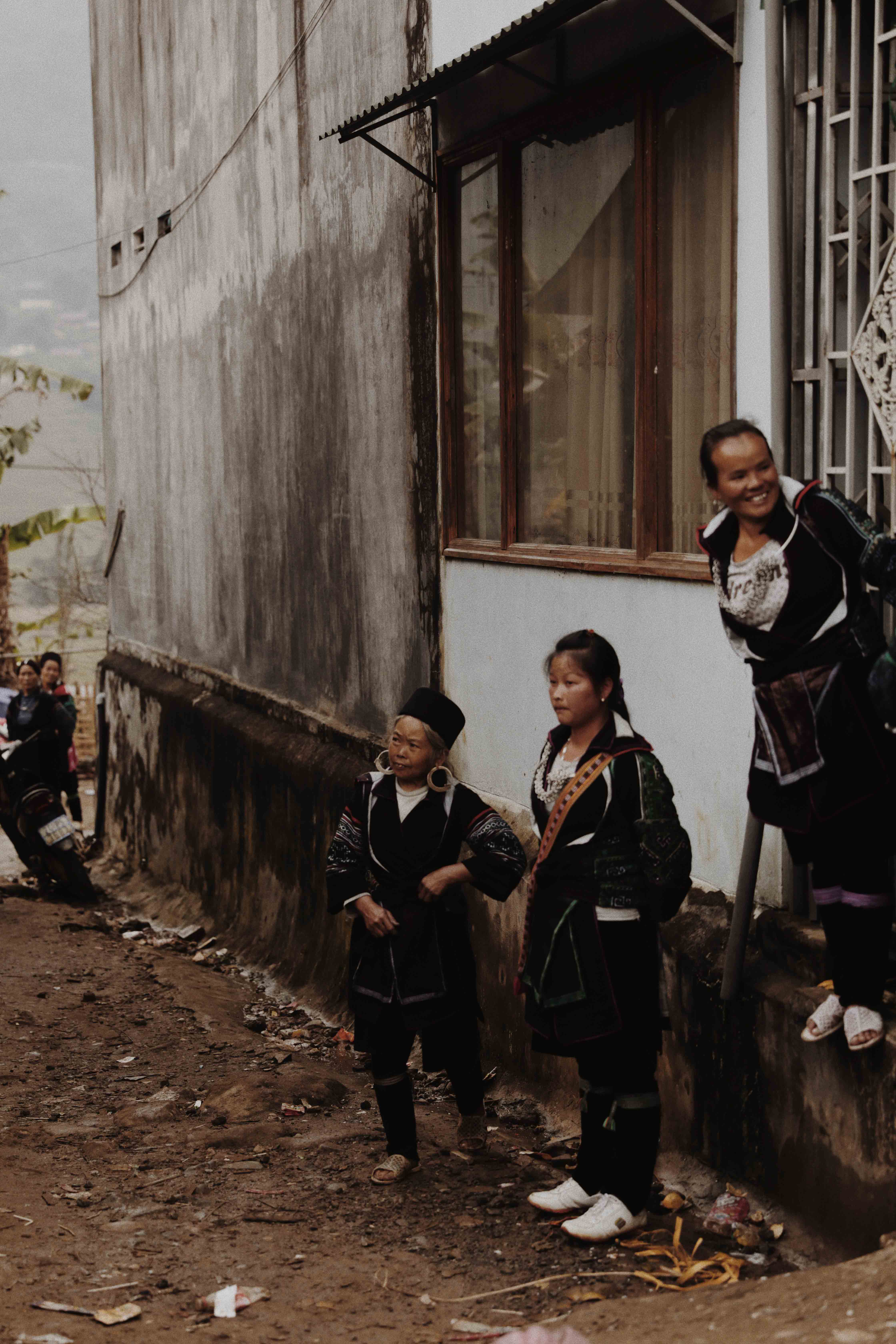 annalaurakummer, sapa, sa pa, sisters, vietnam guide