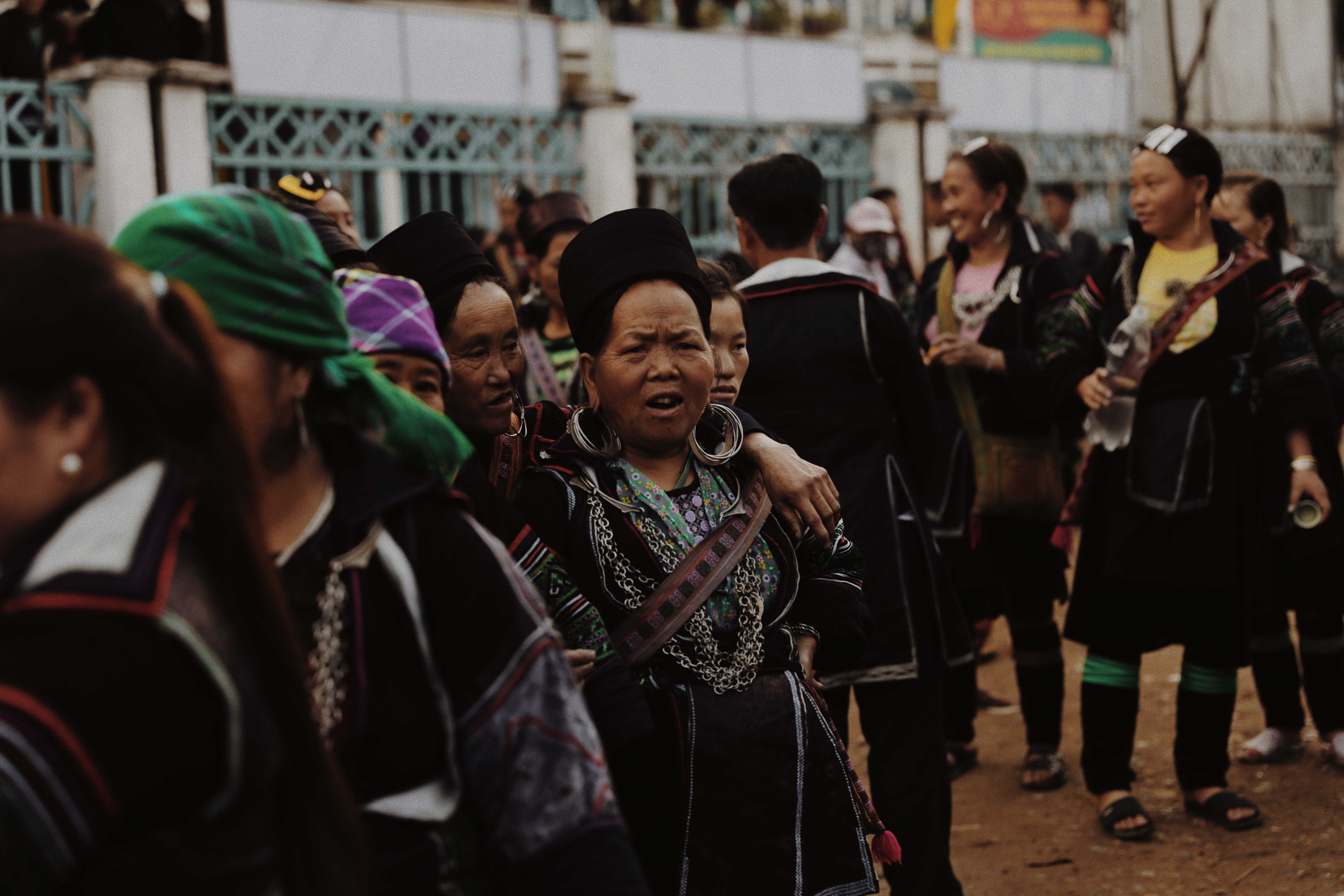 annalaurakummer, sapa, sa pa, sisters, vietnam guide